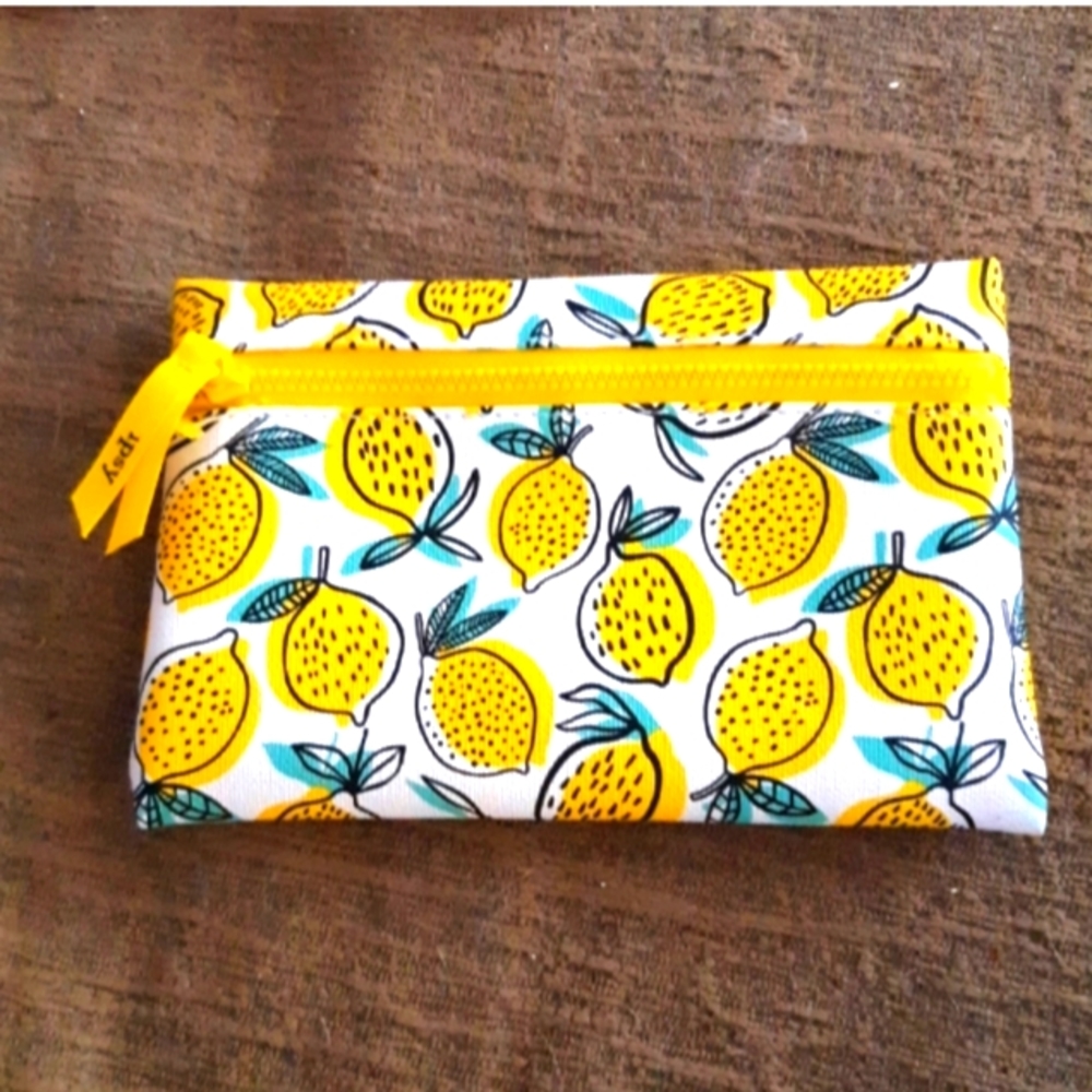 ISPY LEMON Makeup Bags pouch zipper close SUPER CUTE Yellow